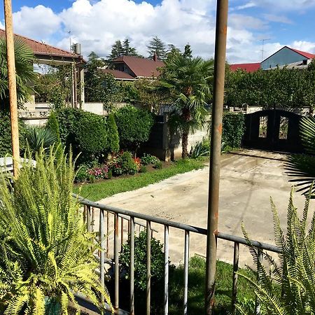 Guest House Lali Kostava 14 주그디디 외부 사진