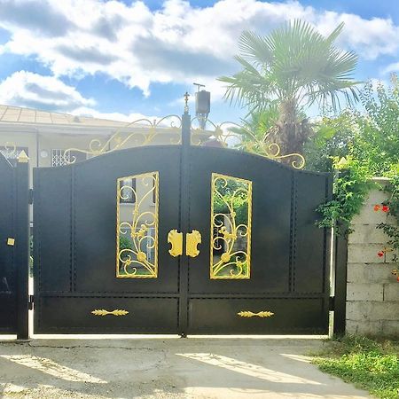Guest House Lali Kostava 14 주그디디 외부 사진