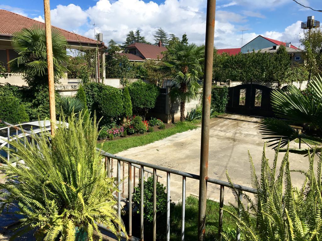 Guest House Lali Kostava 14 주그디디 외부 사진
